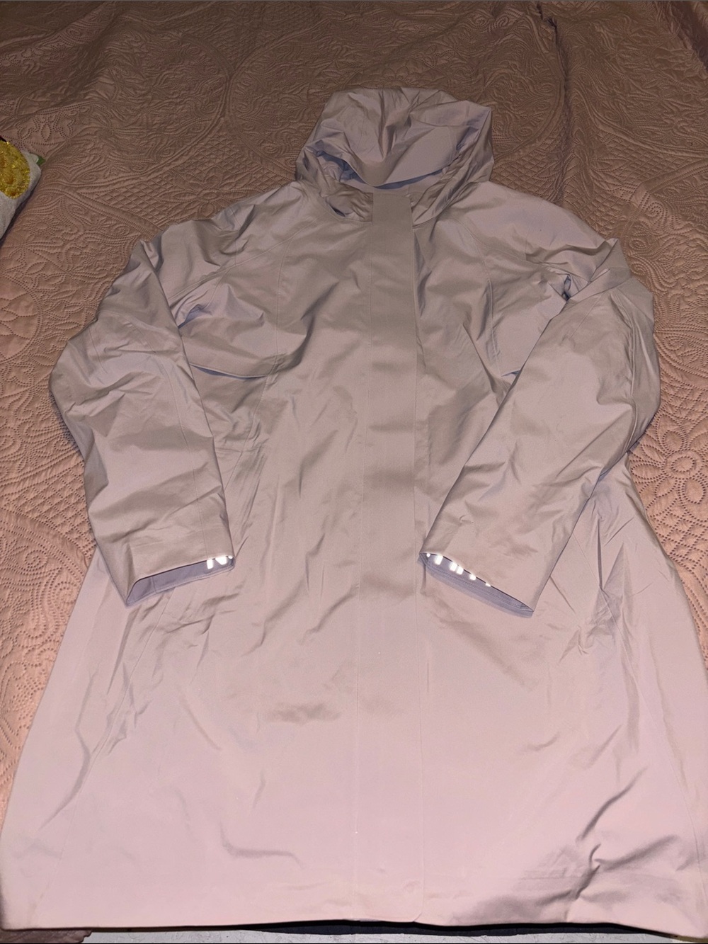 Lululemon Women’s Light pink Hooded Raincoat - Classic Waterproof Jacket